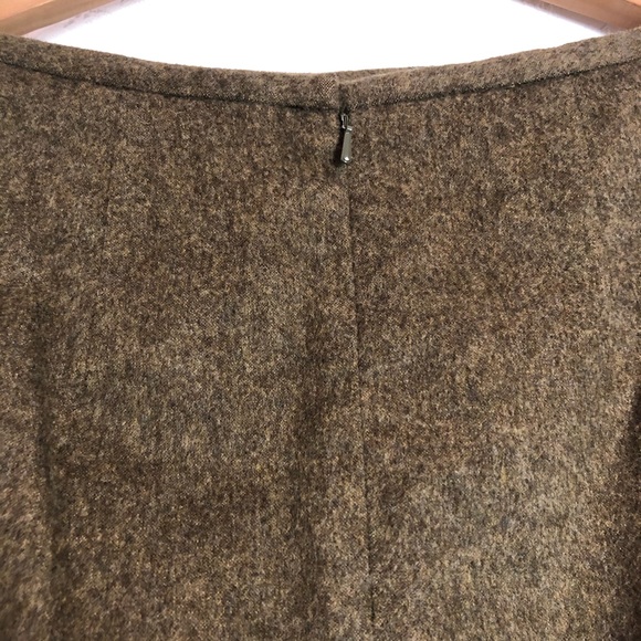 ๐ Banana Republic ๐ 100% Wool Blazer & Skirt Set - Picture 10 of 14